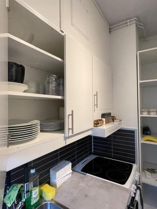 Fin Laegenhet Naera Centrum Örebro Exteriér fotografie